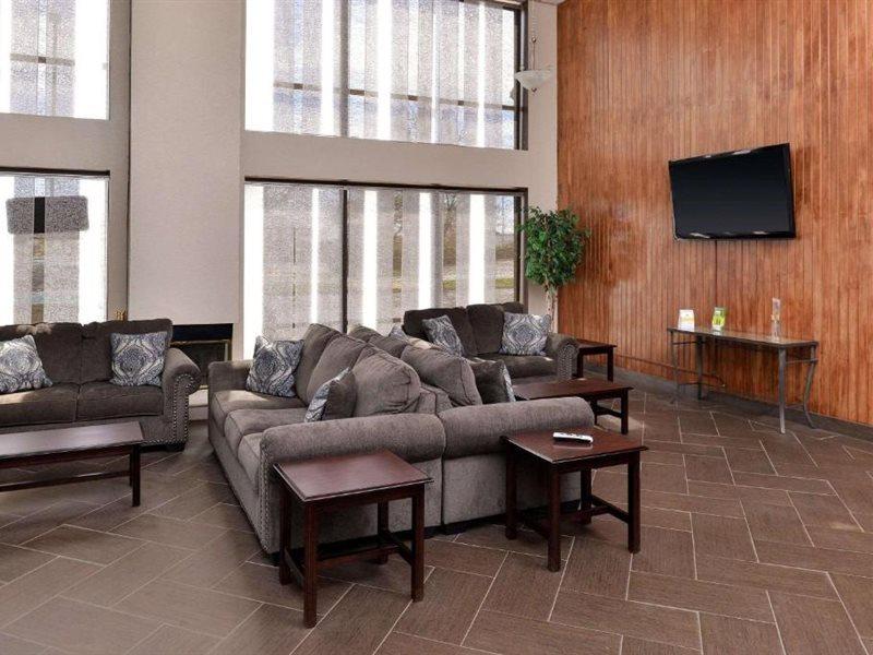 Quality Inn & Suites Matteson Near I-57 المظهر الخارجي الصورة