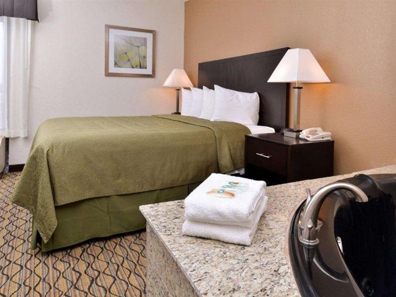 Quality Inn & Suites Matteson Near I-57 المظهر الخارجي الصورة