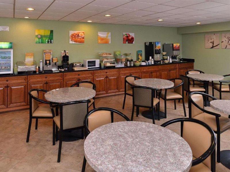 Quality Inn & Suites Matteson Near I-57 المظهر الخارجي الصورة