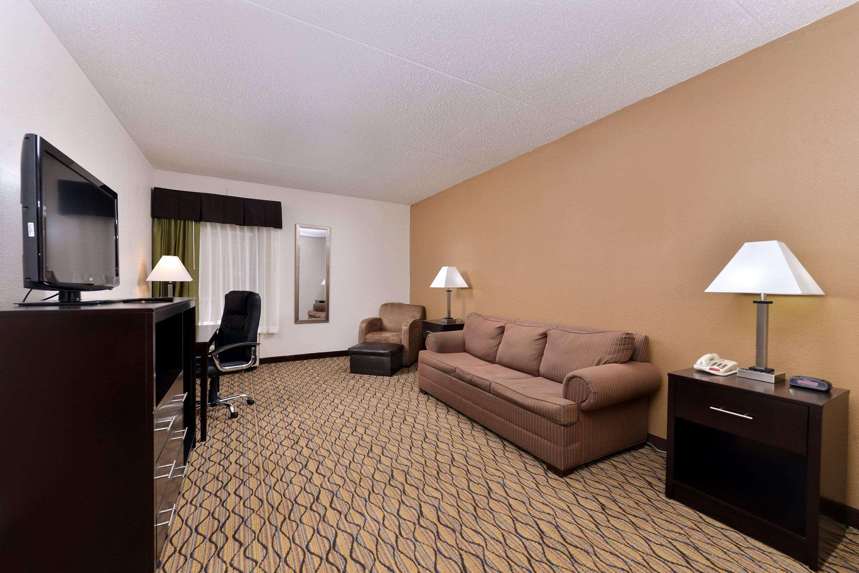 Quality Inn & Suites Matteson Near I-57 المظهر الخارجي الصورة