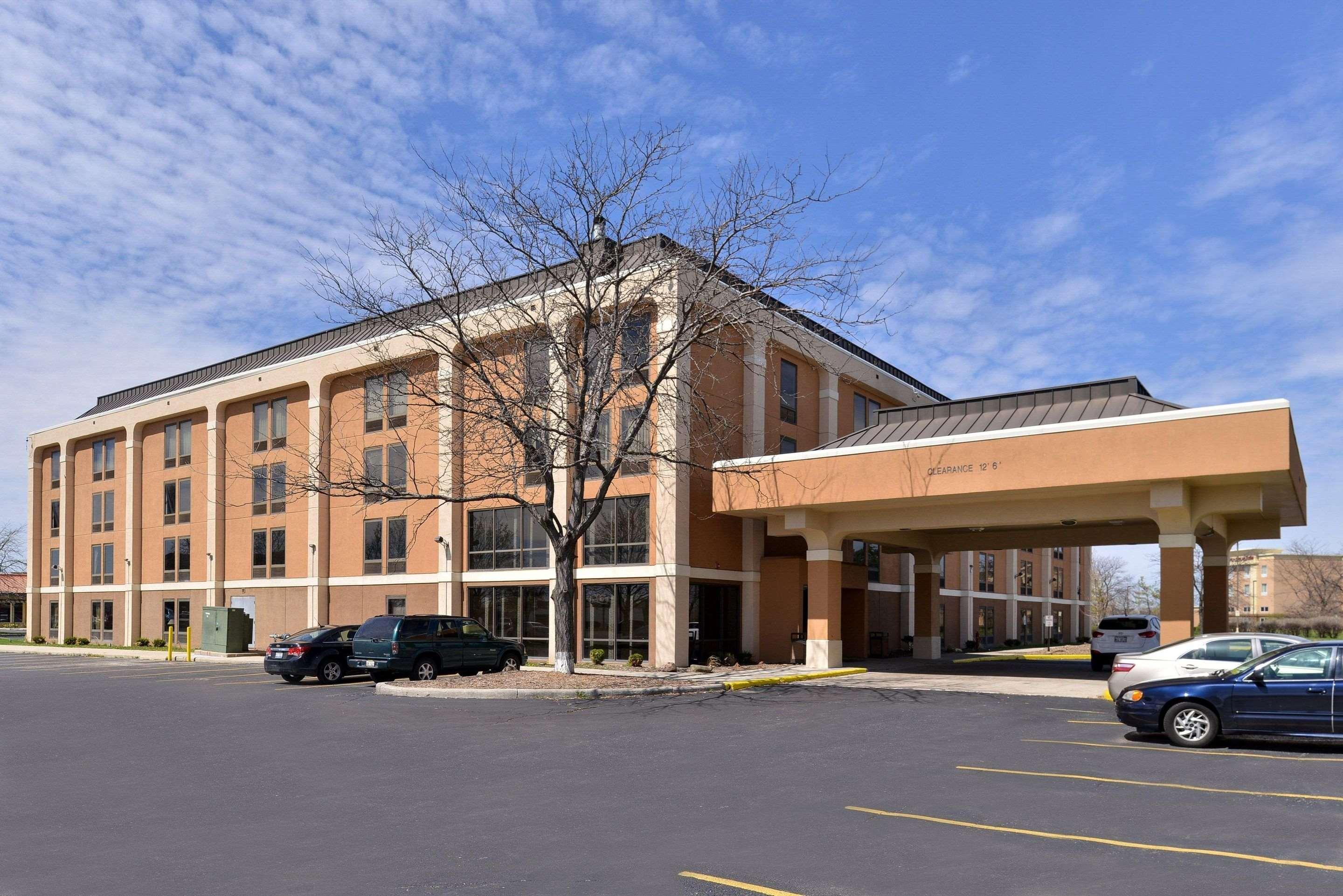 Quality Inn & Suites Matteson Near I-57 المظهر الخارجي الصورة