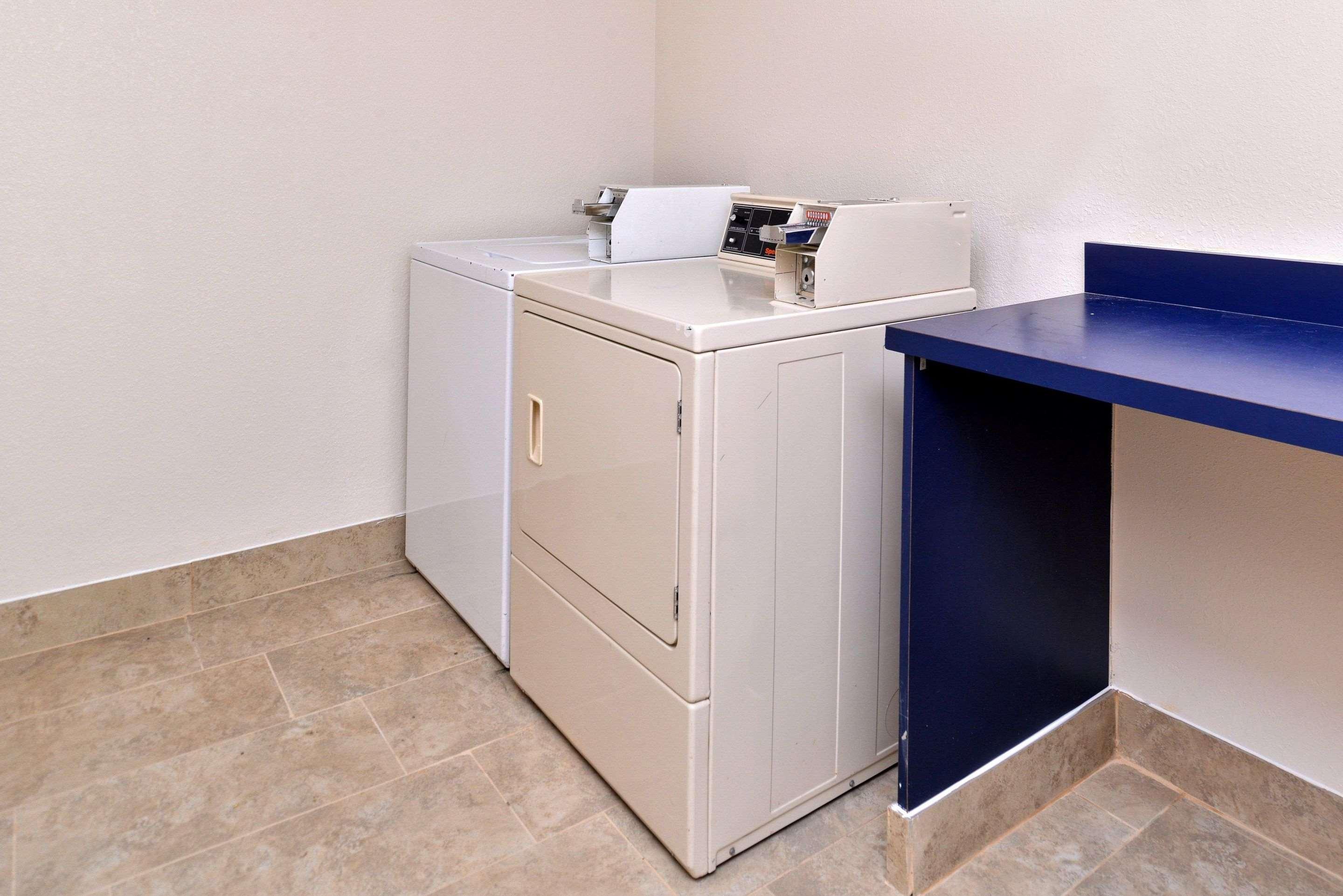 Quality Inn & Suites Matteson Near I-57 المظهر الخارجي الصورة