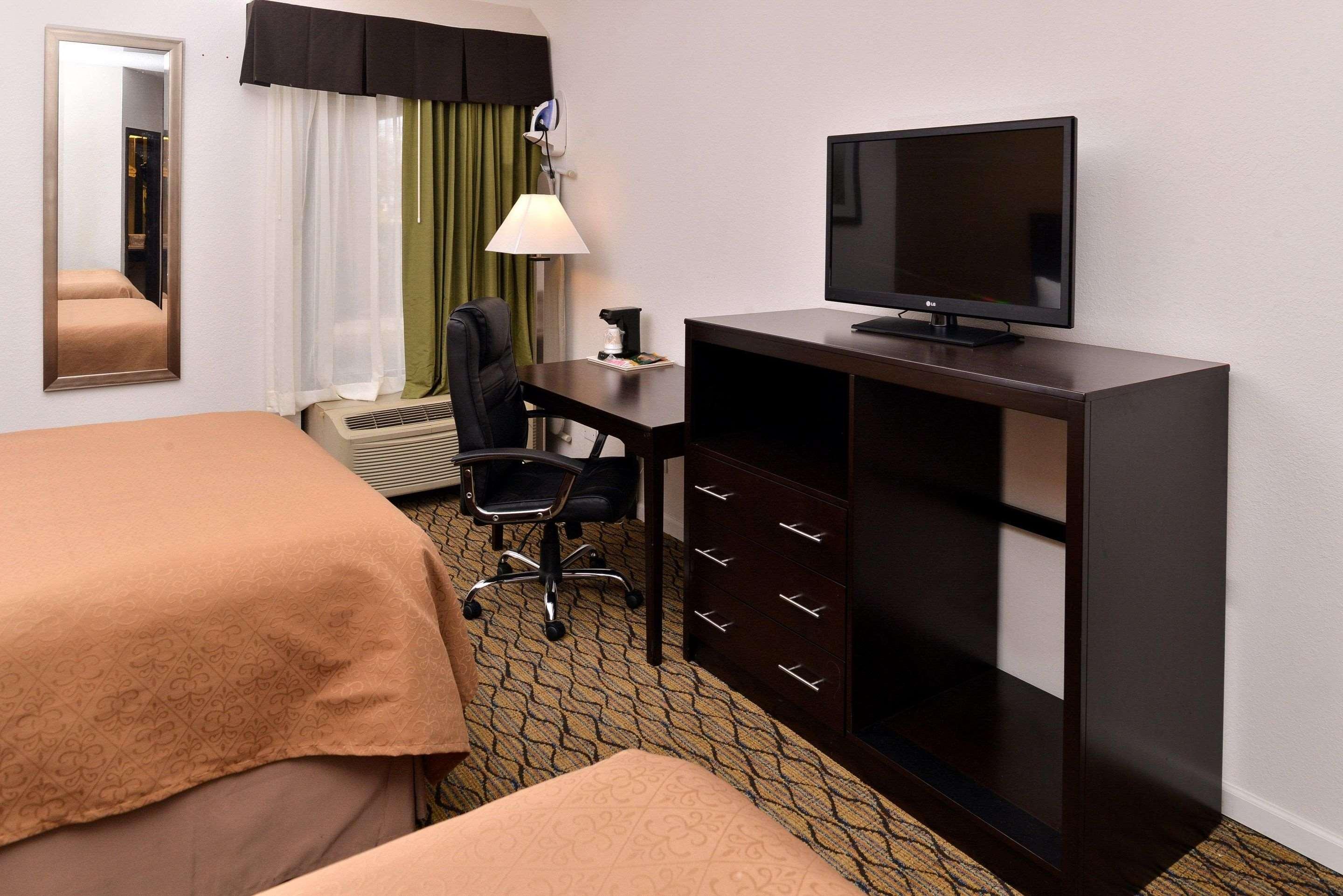 Quality Inn & Suites Matteson Near I-57 المظهر الخارجي الصورة